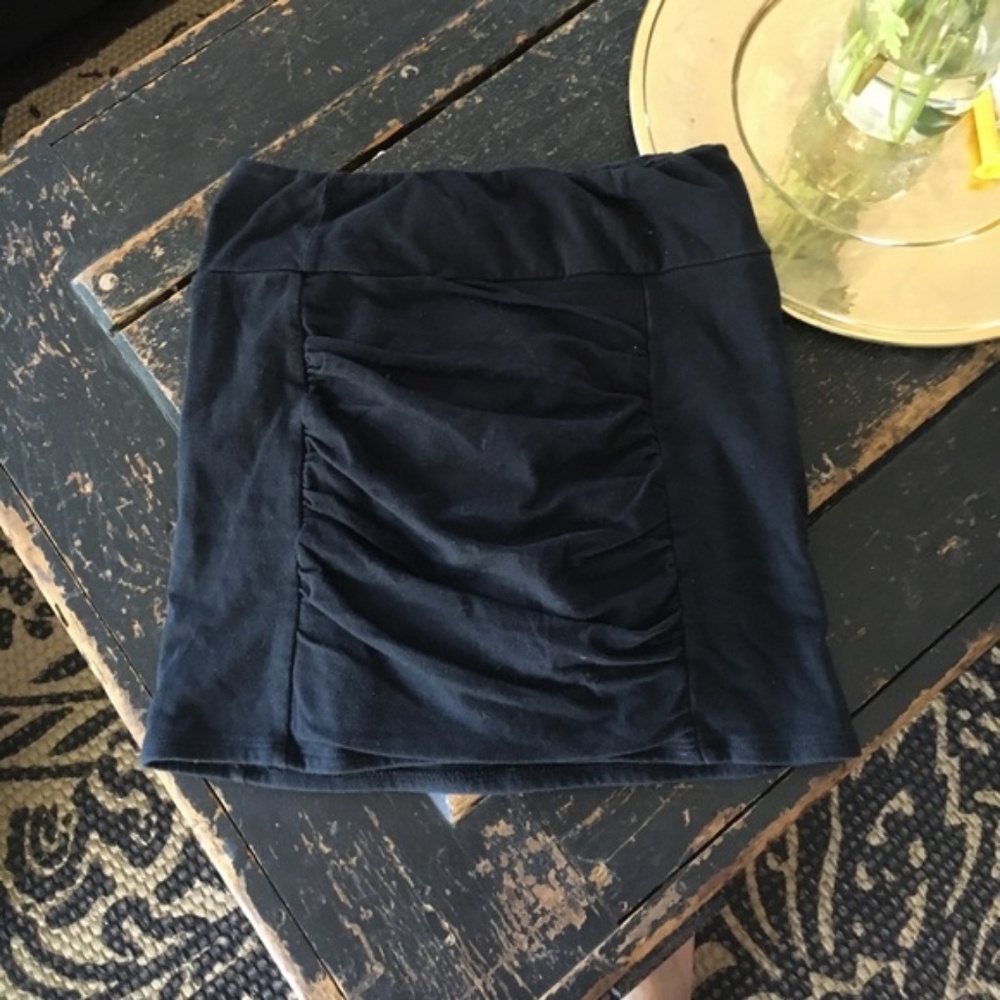 Black scruch mini skirt